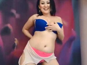 Beautiful Asian GF Strips and Dances on Cam