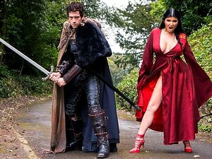 Queen Of Thrones - Porno @ RueNu.com