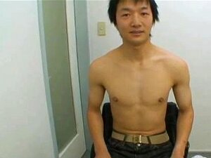 Ryoji Tomita : Charmant garçon de JAV se branlant sur Cam