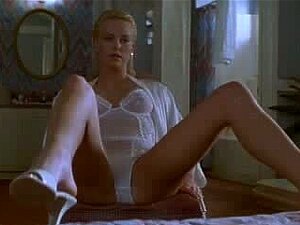 Charlize Theron Porn - Porno @ RueNu.com