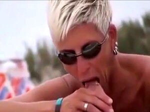 Public Nudity porno y videos de sexo en alta calidad en ...