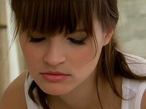 Massages Room - Porno @ RueNu.com