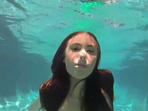 Christen CourtneyBlonde Mermaid Video