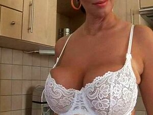 Hotsweetangel4U - Porno @ RueNu.com