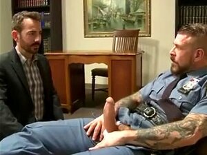 Gay Policía Dotado porno y videos de sexo en alta calidad en ...