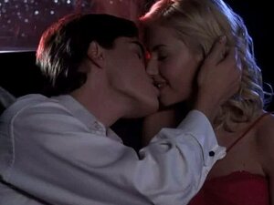 Elisha Cuthbert Nude - Porno @ RueNu.com