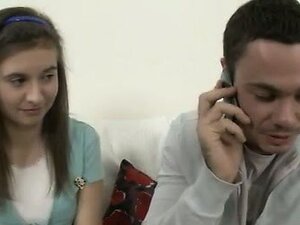 Namiętna utrata dziewictwa uroczej dziwki