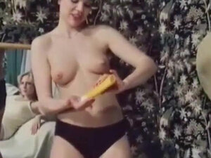 Retro Com - Filmy Porno @ PornoKrol.com