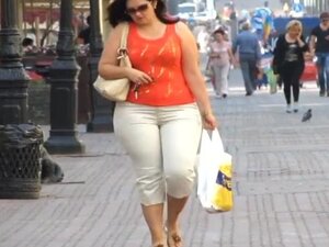 Przygotuj się na gorące lato z naszymi kusicielkami o bujnych biodrach! Doświadcz niezapomnianej rozkoszy, gdy uwalniają swoje uwodzicielskie moce. Nie przegap tej dużego, odważnego przygody!
